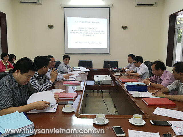 Toàn cảnh cuộc họp về “Nghiên cứu công nghệ bảo quản sản phẩm khai thác trên tàu lưới kéo xa bờ” Toàn cảnh cuộc họp về “Nghiên cứu công nghệ bảo quản sản phẩm khai thác trên tàu lưới kéo xa bờ”