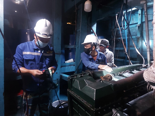 sửa chữa sự cố tàu cá