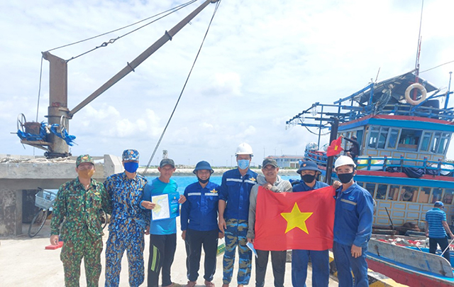 sửa chữa sự cố tàu cá