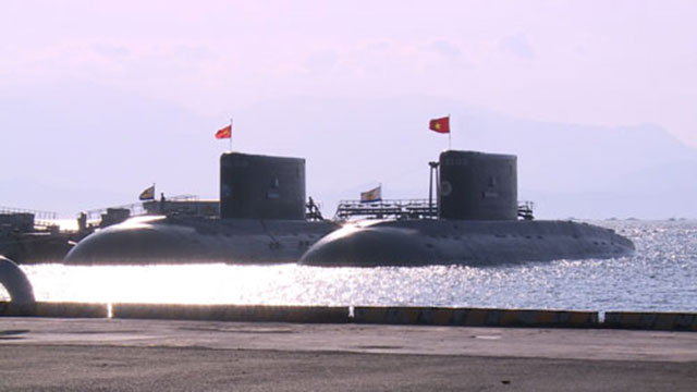 tàu ngầm