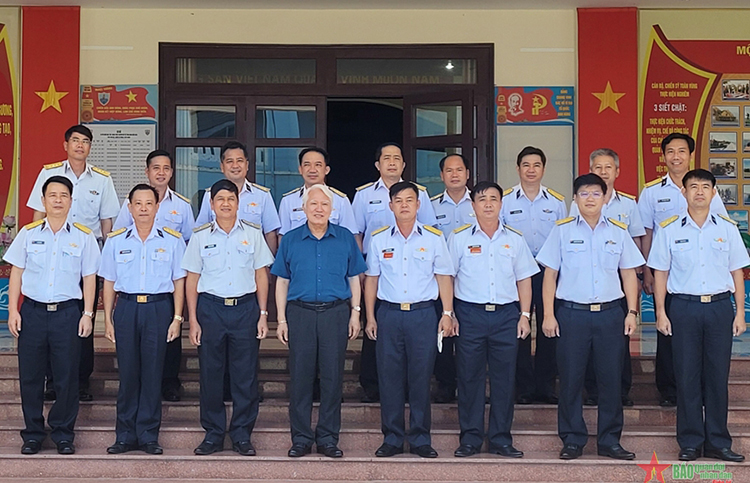 Vùng 4 Hải quân