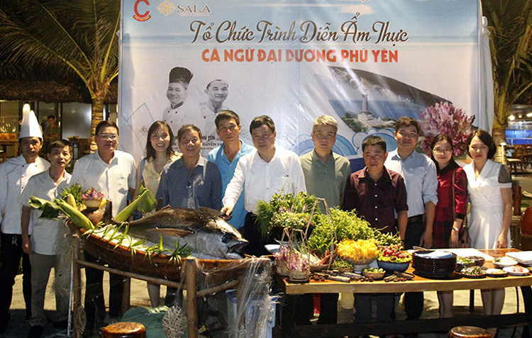 lễ hội cá ngừ