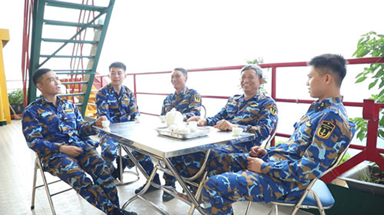 nhà giàn DK1