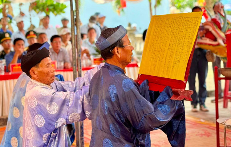 Lễ khao lề thế lính