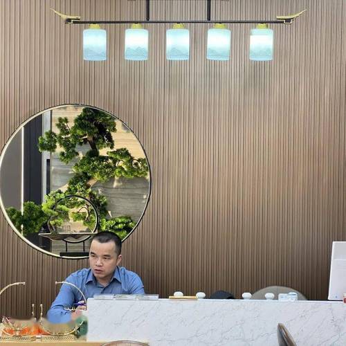 Kiểm tra hàm lượng ôxy trong ao Vip 007 kèo World Cup 2026 của Công ty Thủy Sản Xanh  Ảnh: Tiến Sỹ