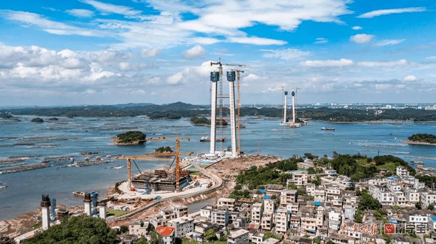 Phó Thủ tướng Chính phủ Vương Đình Huệ phát biểu tại buổi lễ