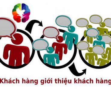 khai thác tôm hùm bang Maine khi mưa bão khai thác tôm hùm bang Maine khi mưa bão